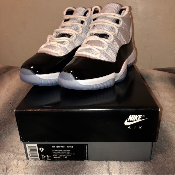 JORDAN CONCORD 11s (45) - Picture 2 of 3
